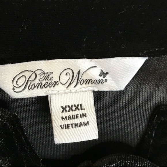 The Pioneer Woman Size XXXL Velour Top Babydoll Embroidered Tie Neck Black Tunic - Picture 8 of 10